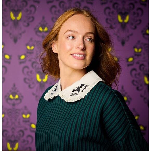 Dinsey Haunted Mansion Ghost Host Fashion Top for Women by Her Universe Size XL - Picture 3 of 6